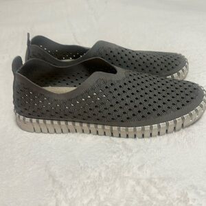 Soft Gray Tulip Slip-On Sneaker by Ilse Jacobsen size 39